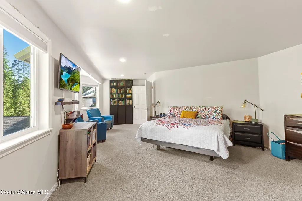 3256 E Cambridge Drive Hayden ID 83835
