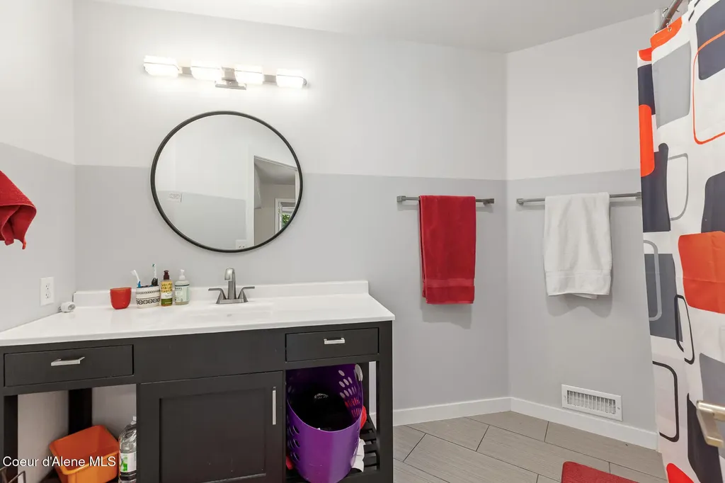 3256 E Cambridge Drive Hayden ID 83835