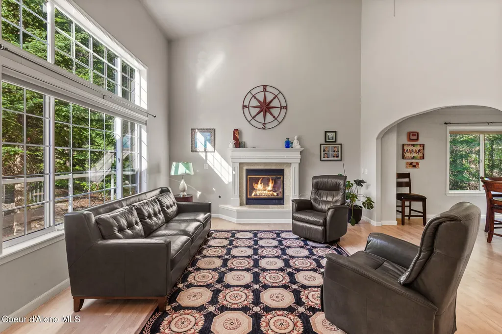 3256 E Cambridge Drive Hayden ID 83835