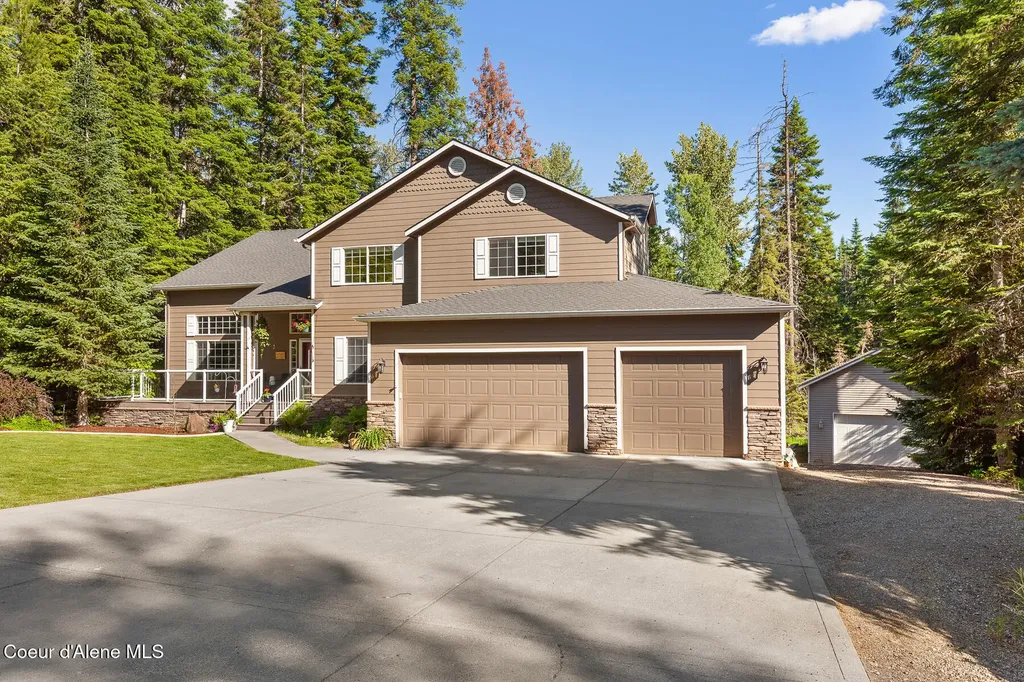 3256 E Cambridge Drive Hayden ID 83835