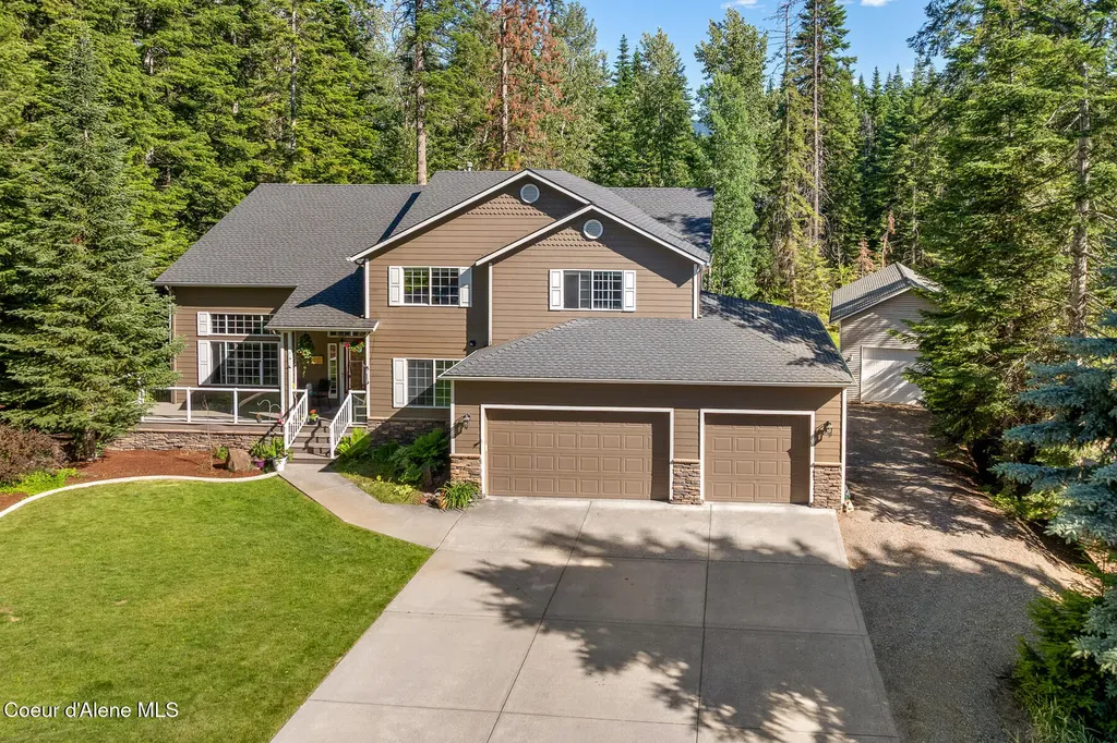 3256 E Cambridge Drive Hayden ID 83835