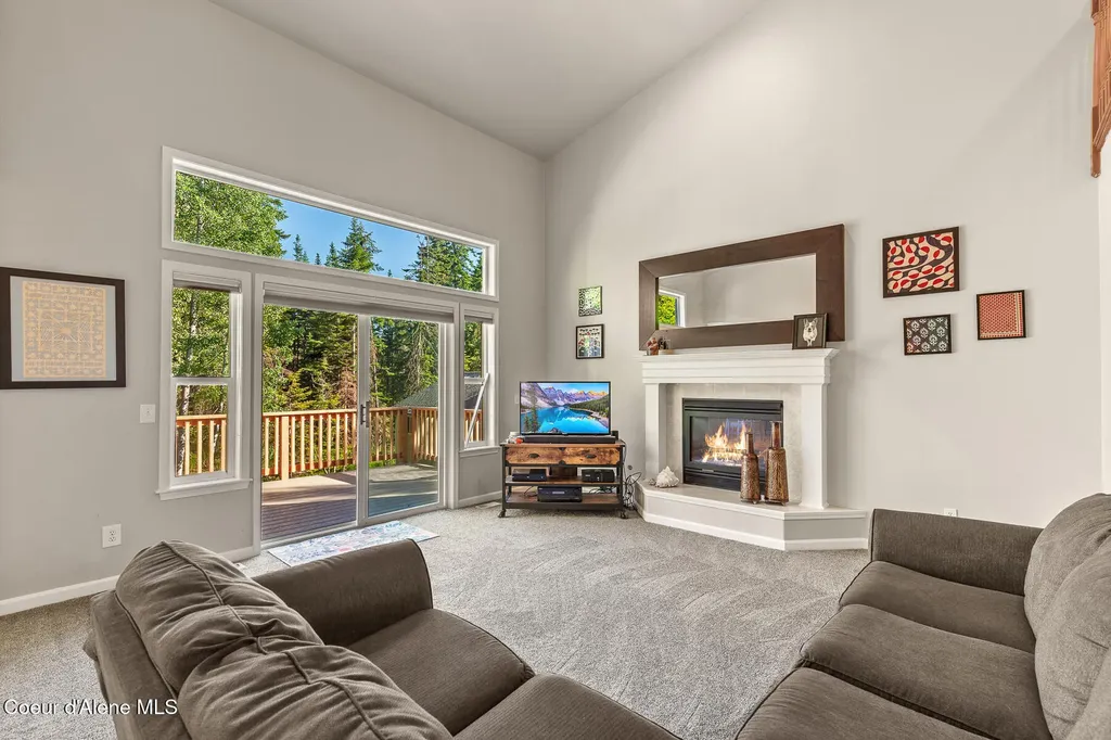 3256 E Cambridge Drive Hayden ID 83835