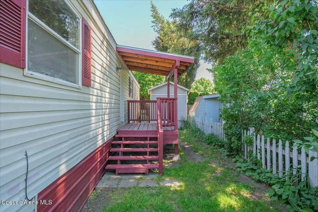9090 N Runkle Road Hayden ID 83835