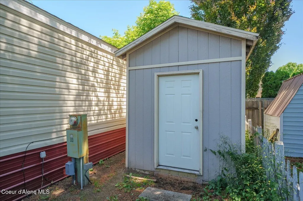 9090 N Runkle Road Hayden ID 83835
