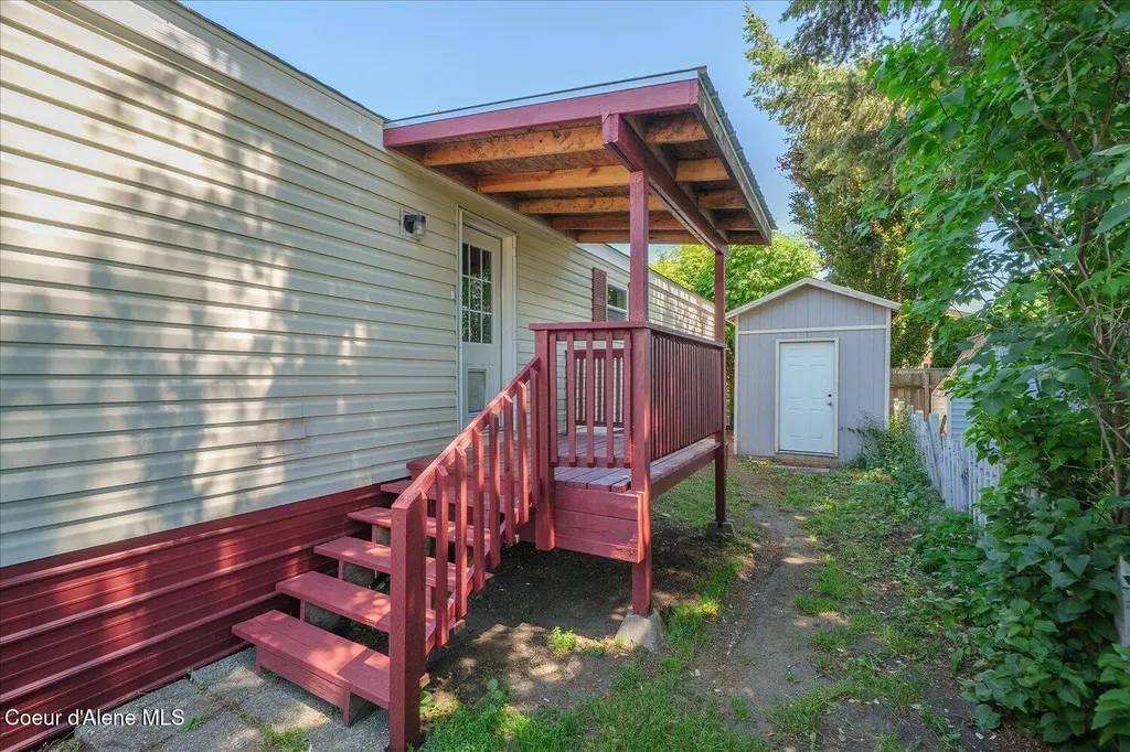 9090 N Runkle Road Hayden ID 83835