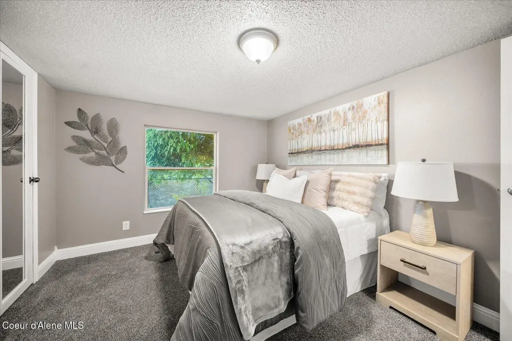 9090 N Runkle Road Hayden ID 83835