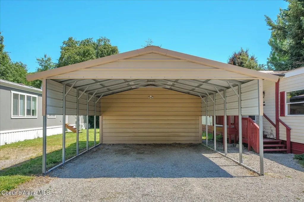 9090 N Runkle Road Hayden ID 83835