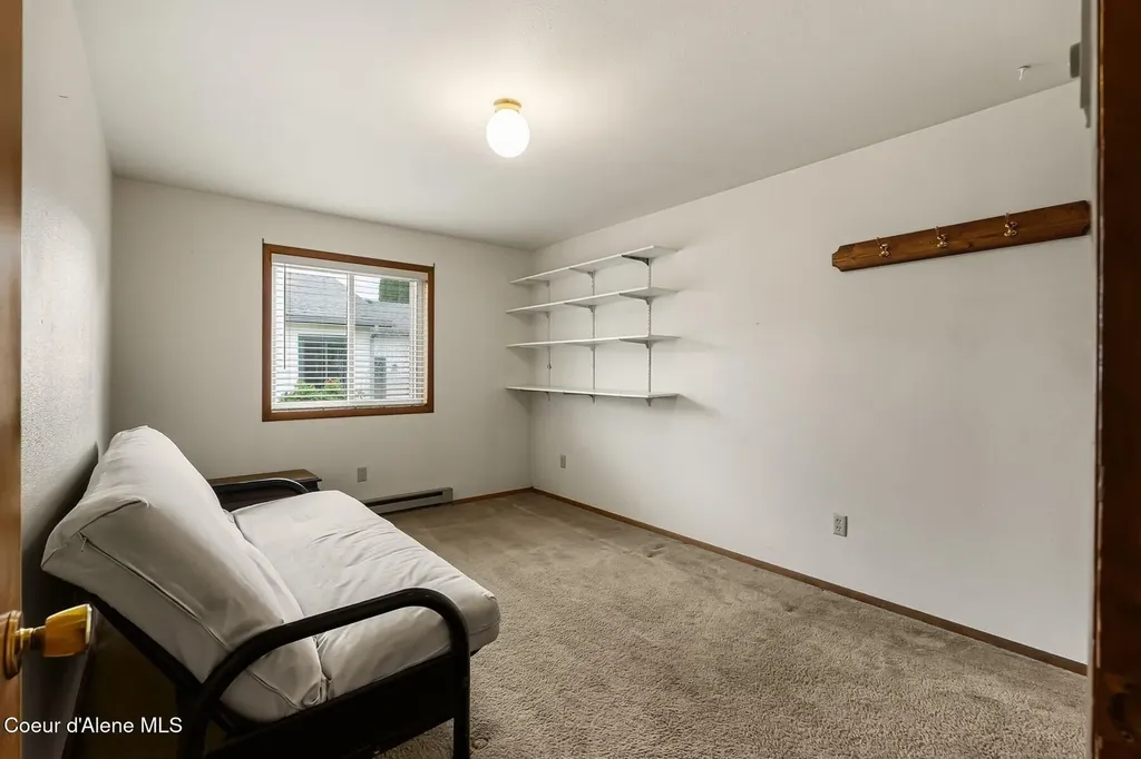 1711 Poplar Sandpoint ID 83864