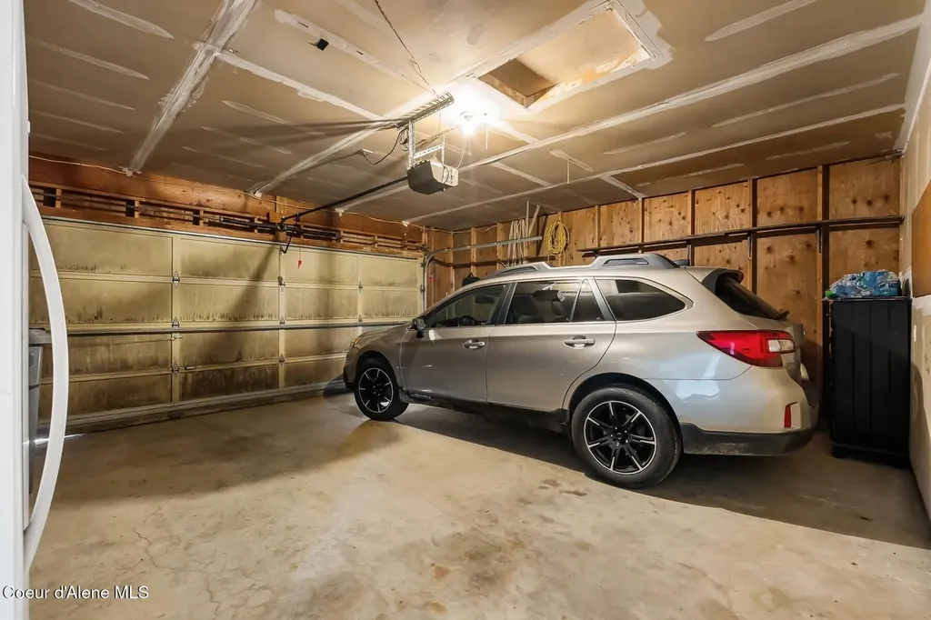 1711 Poplar Sandpoint ID 83864