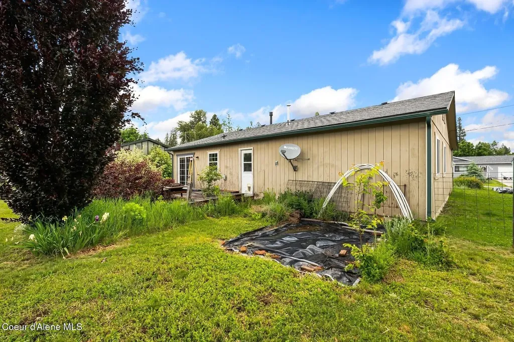 1711 Poplar Sandpoint ID 83864