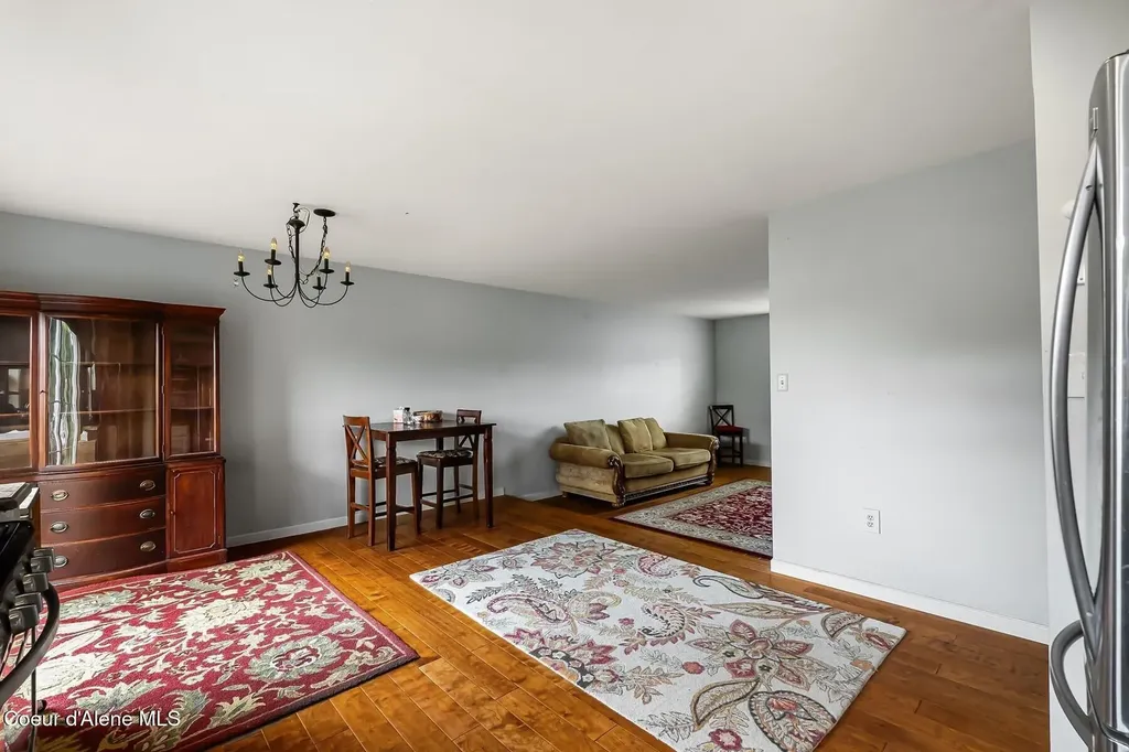 1711 Poplar Sandpoint ID 83864
