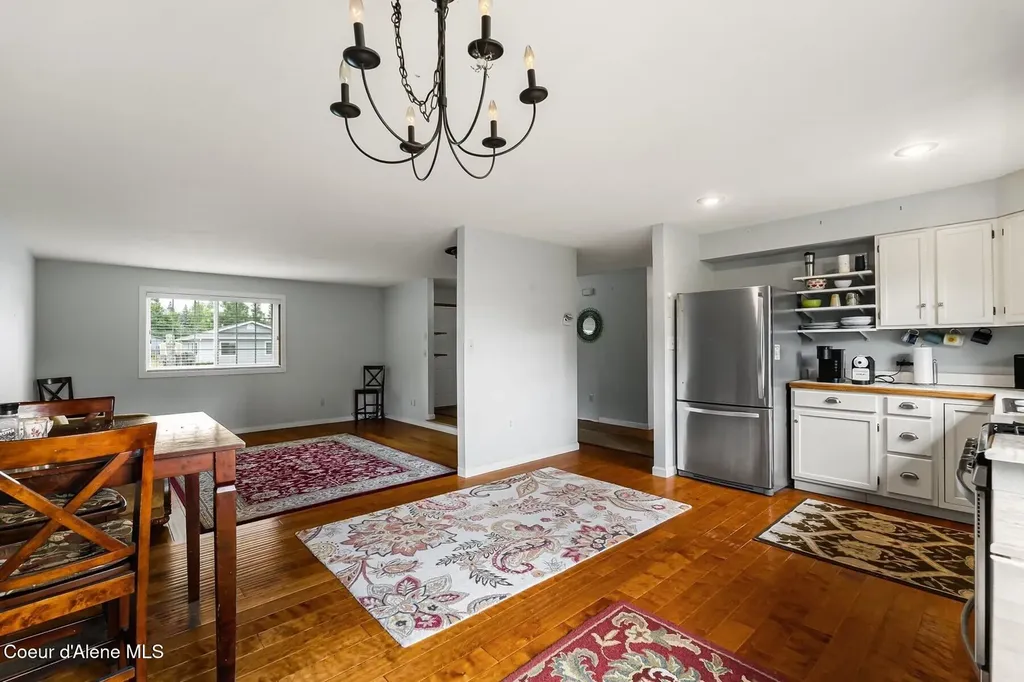 1711 Poplar Sandpoint ID 83864
