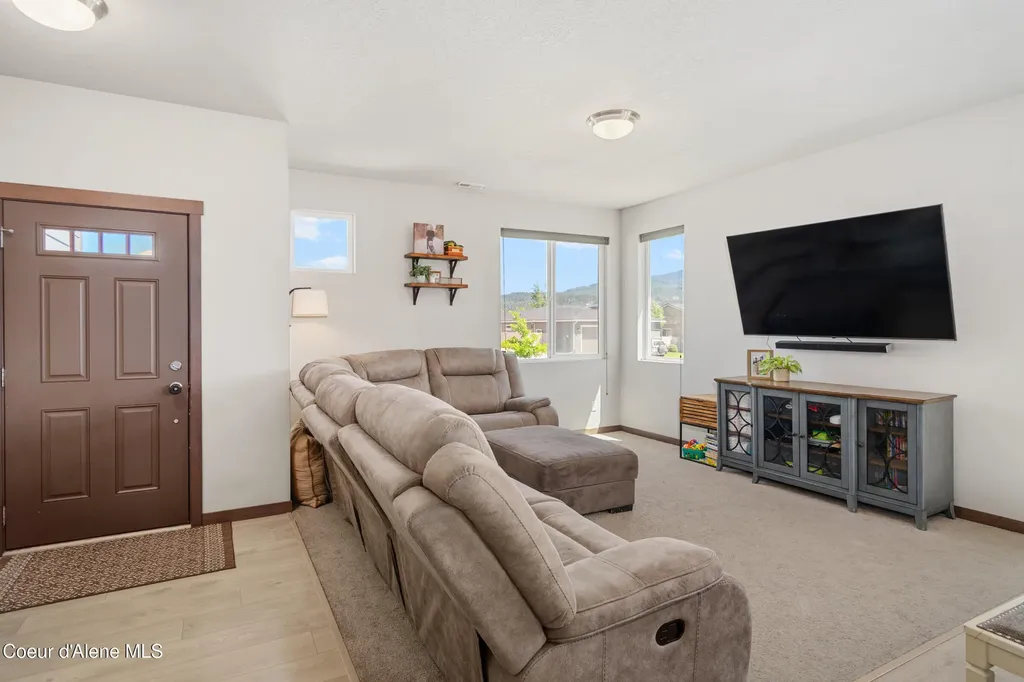 5948 W Gumwood Circle Post Falls ID 83854