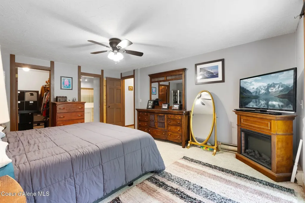 272 Hidden Spring Road Sandpoint ID 83864