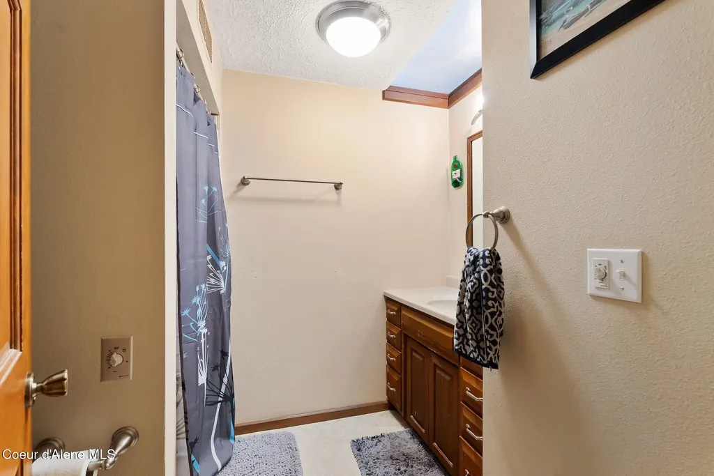272 Hidden Spring Road Sandpoint ID 83864