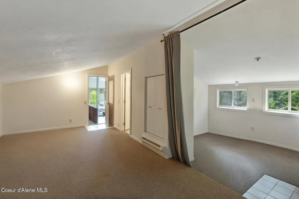 272 Hidden Spring Road Sandpoint ID 83864