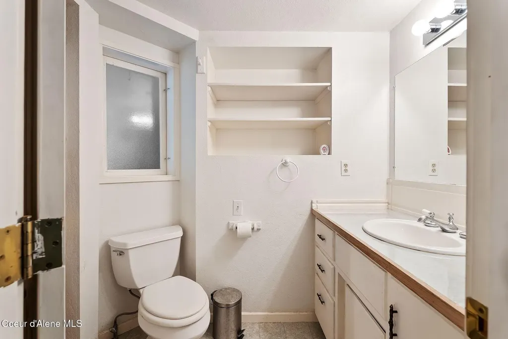 272 Hidden Spring Road Sandpoint ID 83864