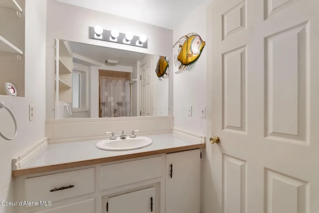272 Hidden Spring Road Sandpoint ID 83864