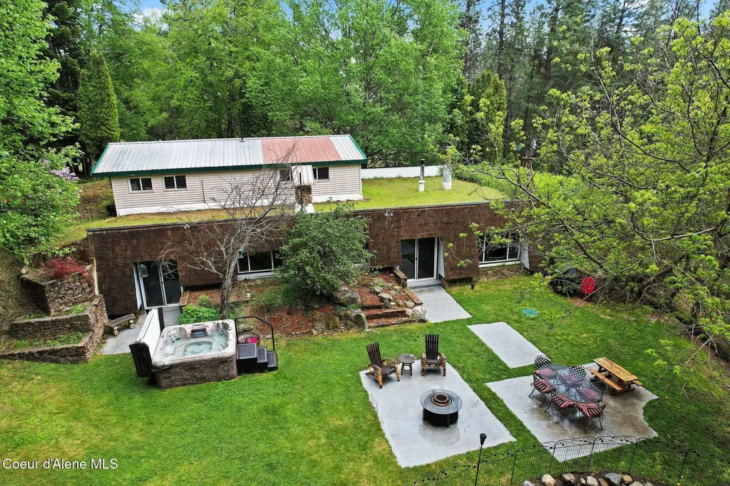 272 Hidden Spring Road Sandpoint ID 83864