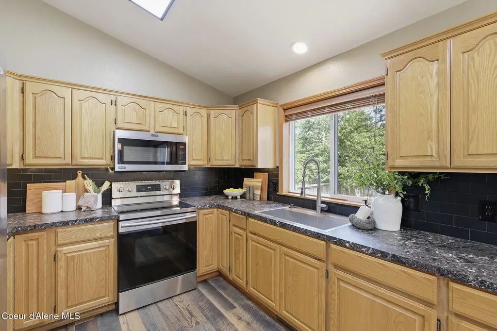 2504 N Stagecoach Drive Post Falls ID 83854