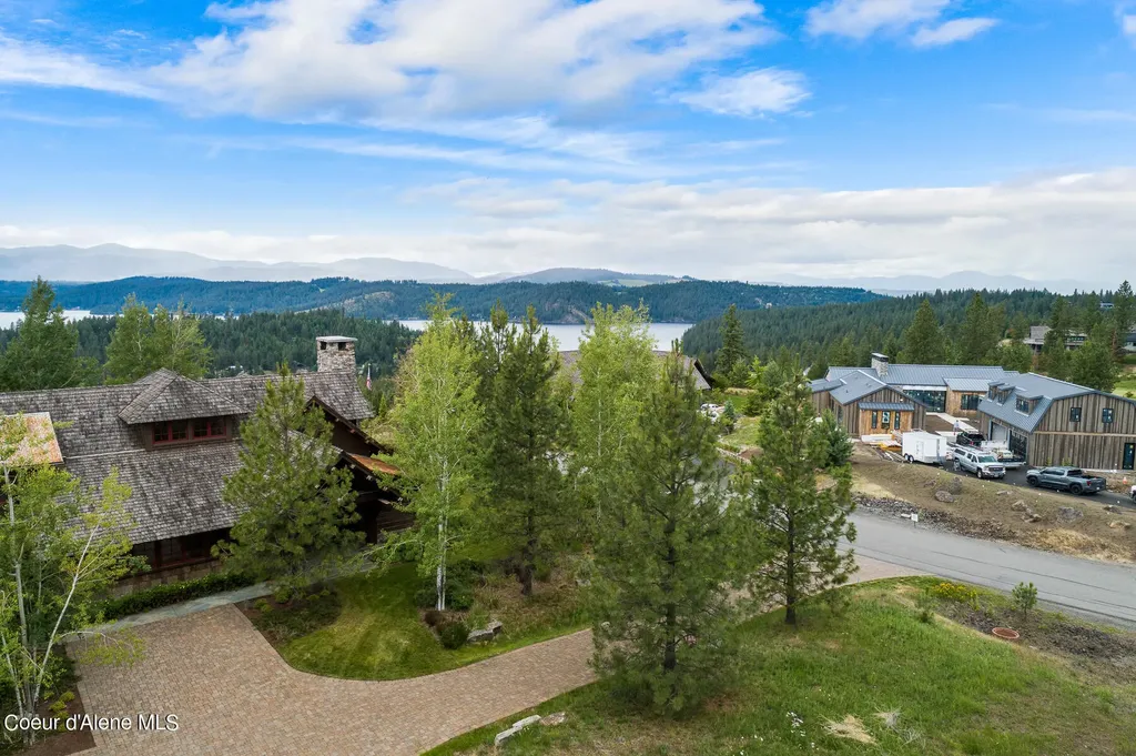 8257 S Buckrail Road Harrison ID 83833