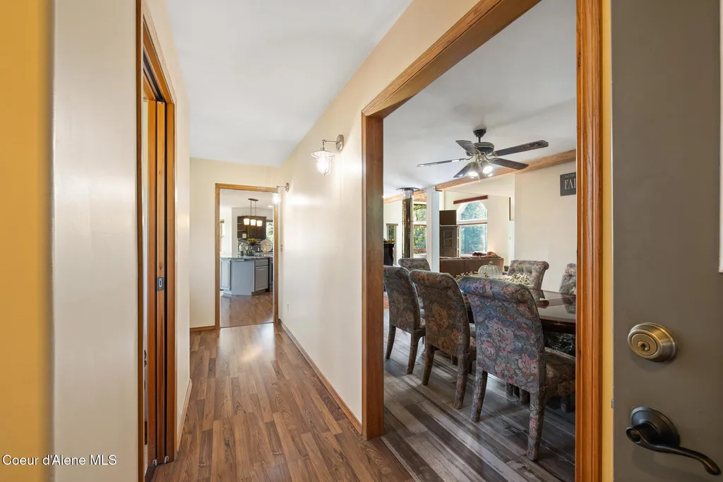 299 Oak Terrace Creek Cocolalla ID 83813
