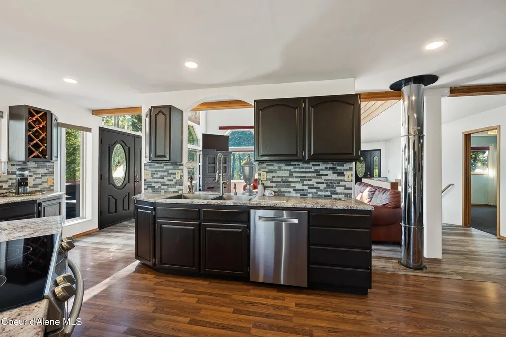 299 Oak Terrace Creek Cocolalla ID 83813