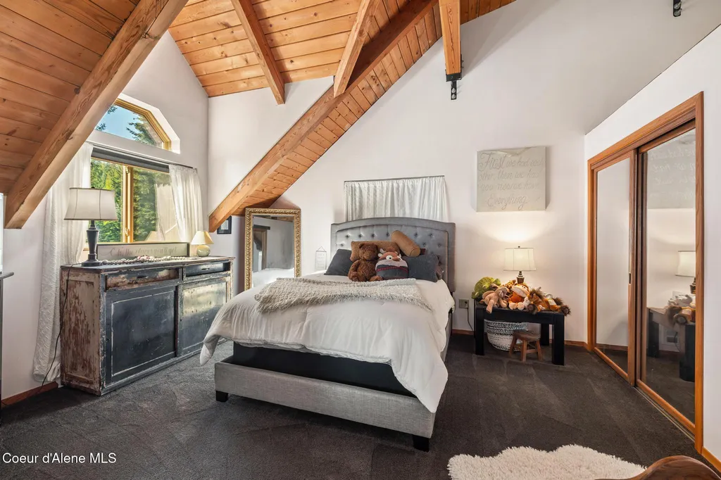 299 Oak Terrace Creek Cocolalla ID 83813