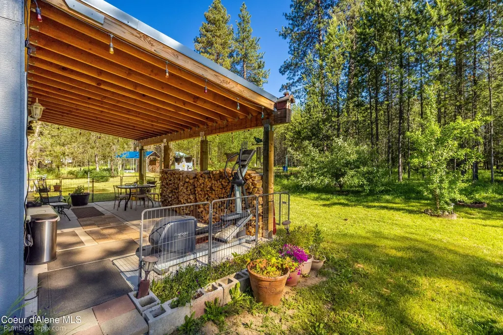 89 Jada Drive Blanchard ID 83804