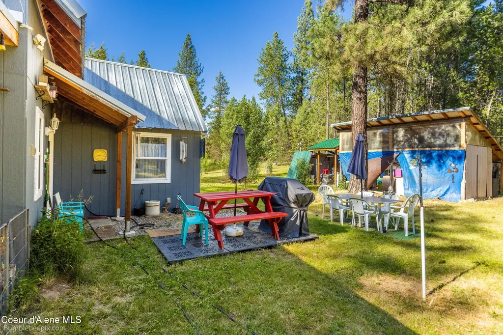 89 Jada Drive Blanchard ID 83804