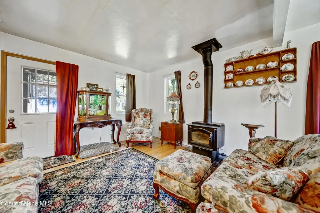 89 Jada Drive Blanchard ID 83804