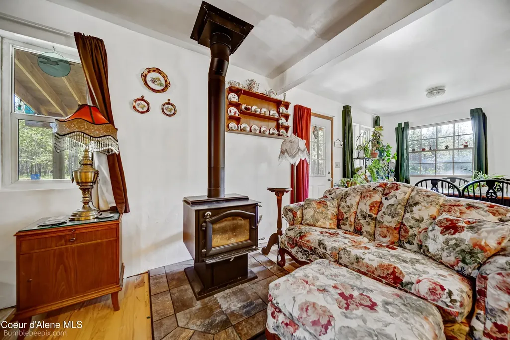 89 Jada Drive Blanchard ID 83804