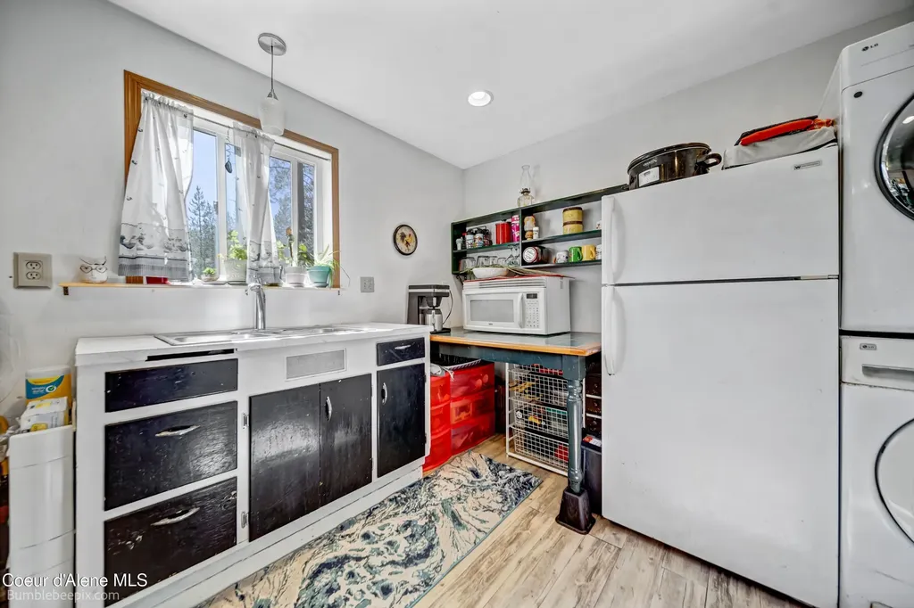 89 Jada Drive Blanchard ID 83804