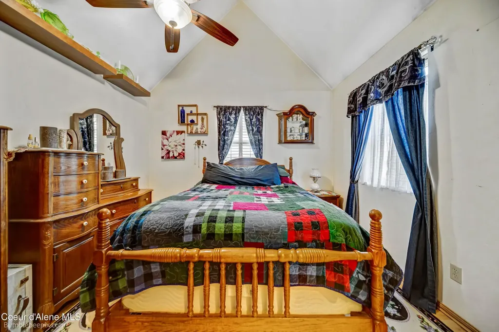 89 Jada Drive Blanchard ID 83804