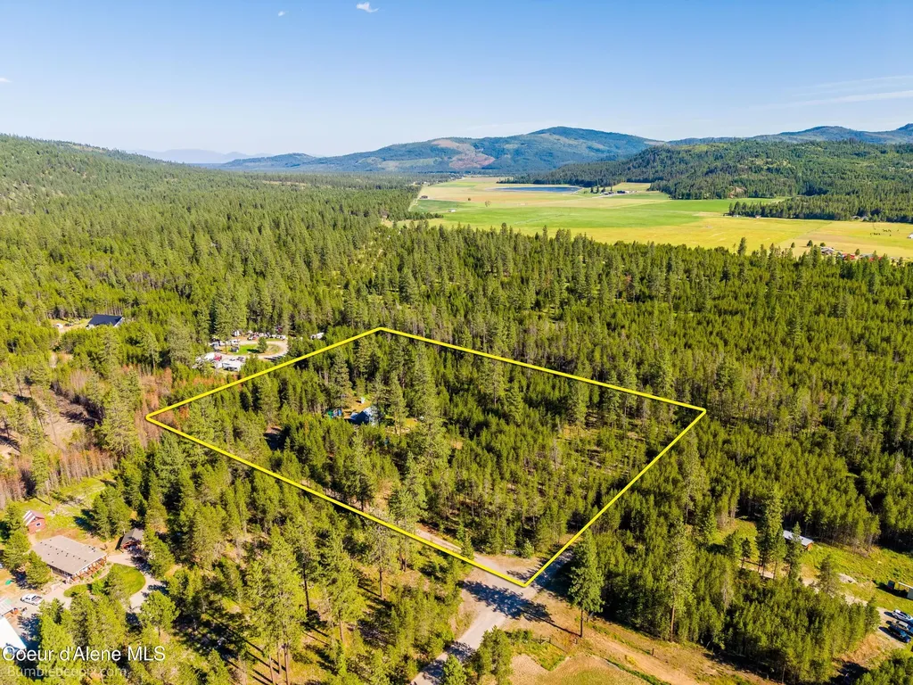89 Jada Drive Blanchard ID 83804