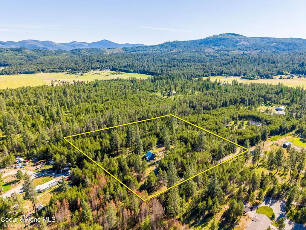 89 Jada Drive Blanchard ID 83804