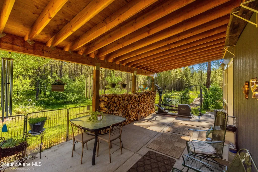 89 Jada Drive Blanchard ID 83804