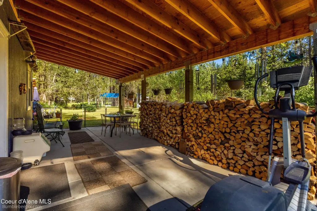 89 Jada Drive Blanchard ID 83804