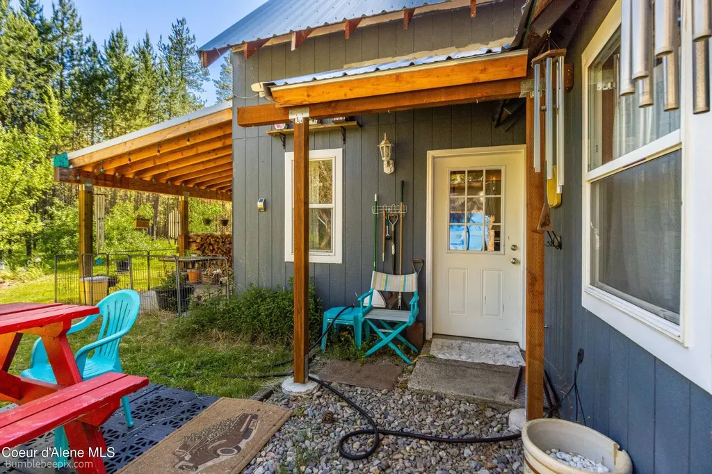 89 Jada Drive Blanchard ID 83804