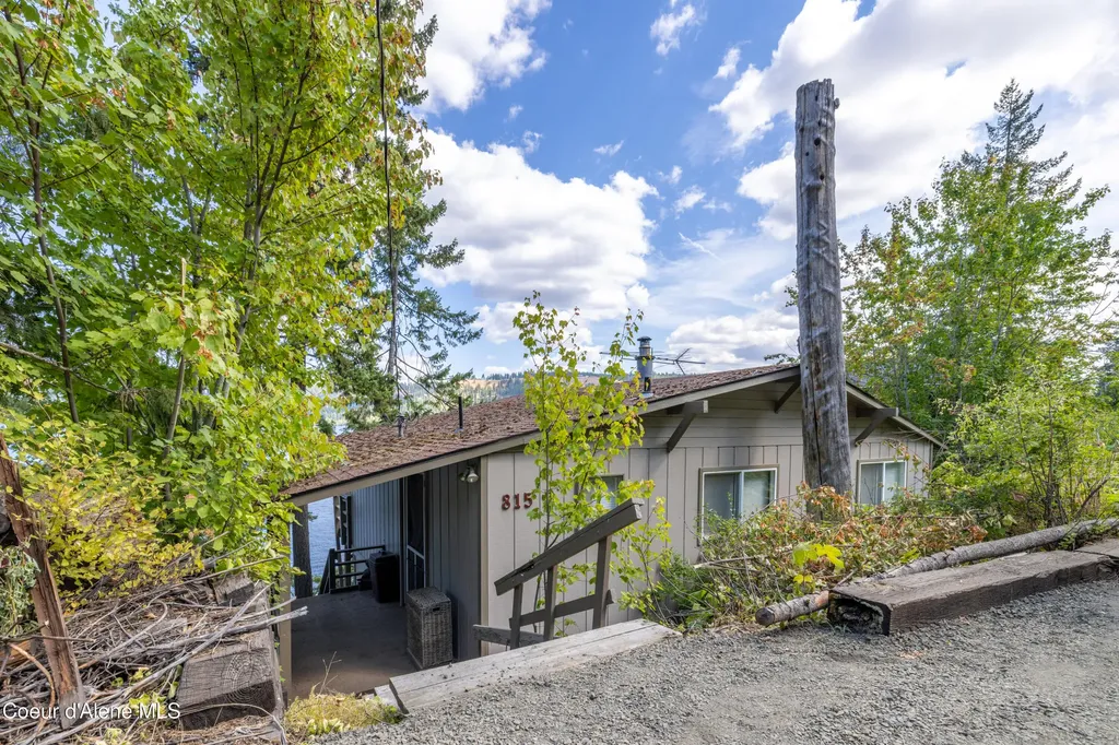815 W Edgewater Court Worley ID 83876