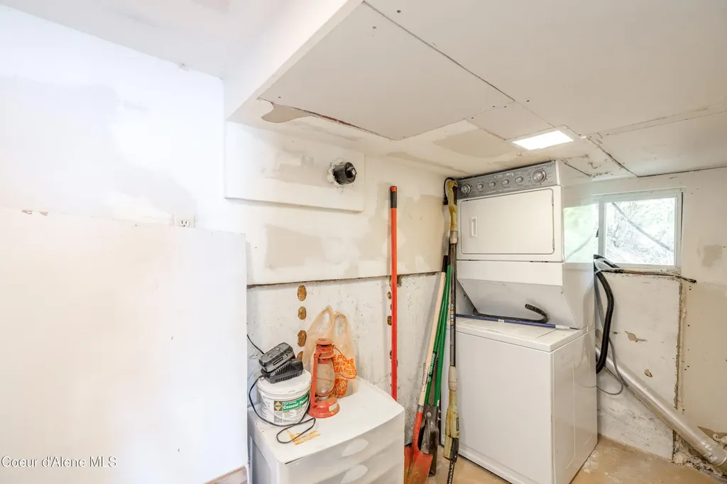 815 W Edgewater Court Worley ID 83876
