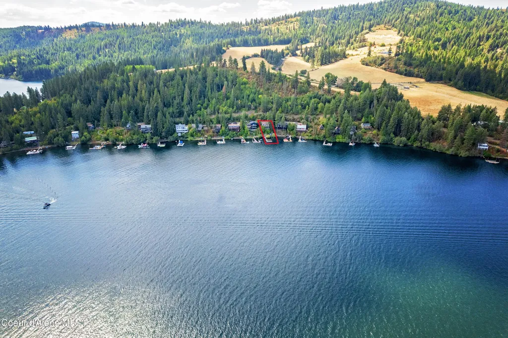 815 W Edgewater Court Worley ID 83876