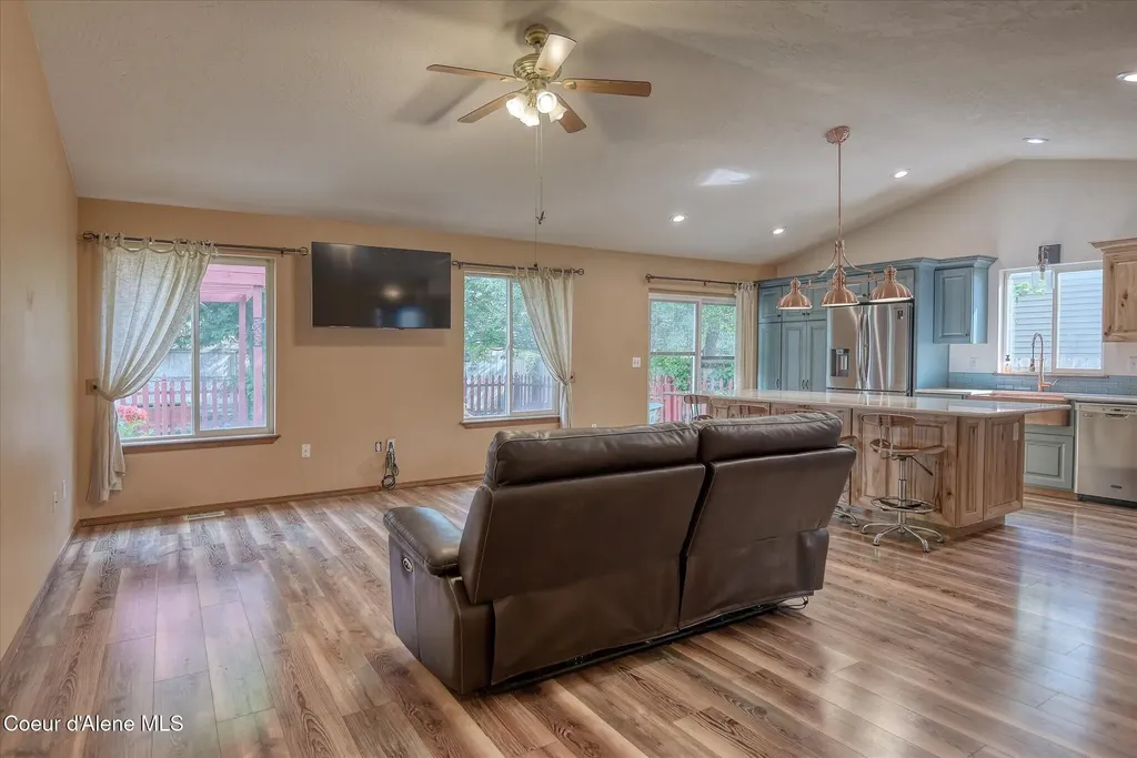 5372 W Hedgewood Avenue Post Falls ID 83854