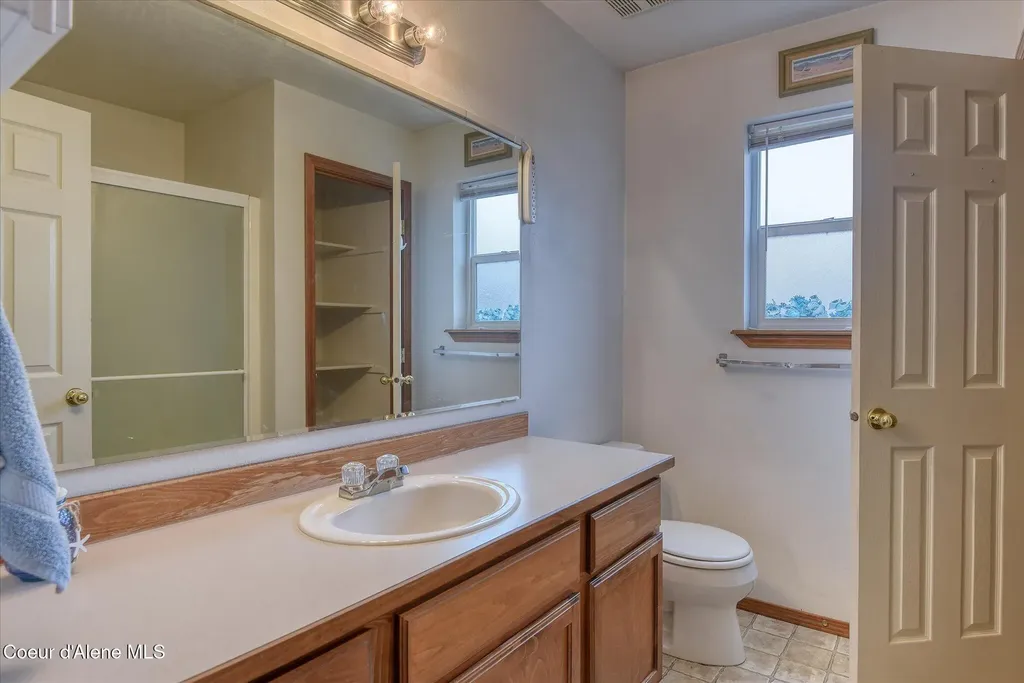 5372 W Hedgewood Avenue Post Falls ID 83854