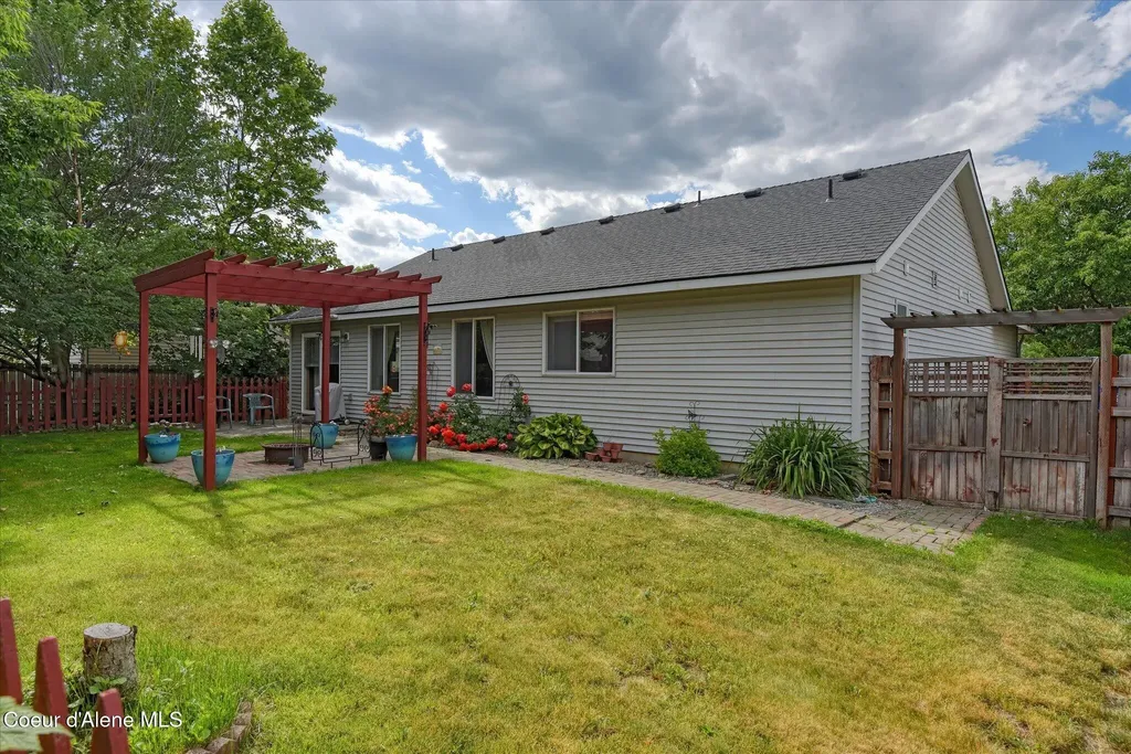 5372 W Hedgewood Avenue Post Falls ID 83854