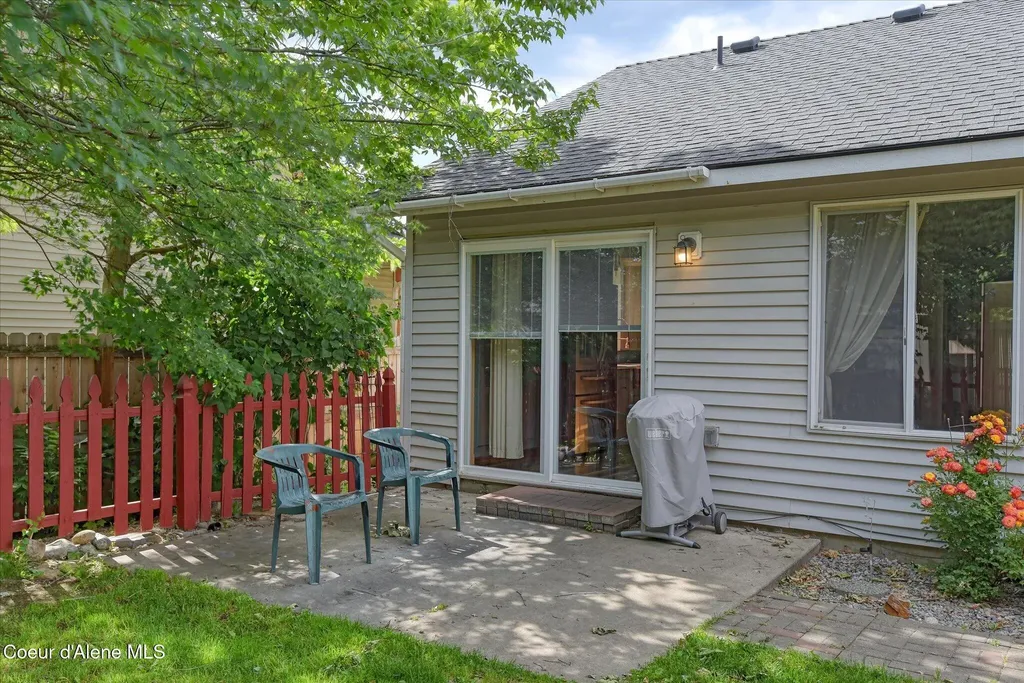 5372 W Hedgewood Avenue Post Falls ID 83854