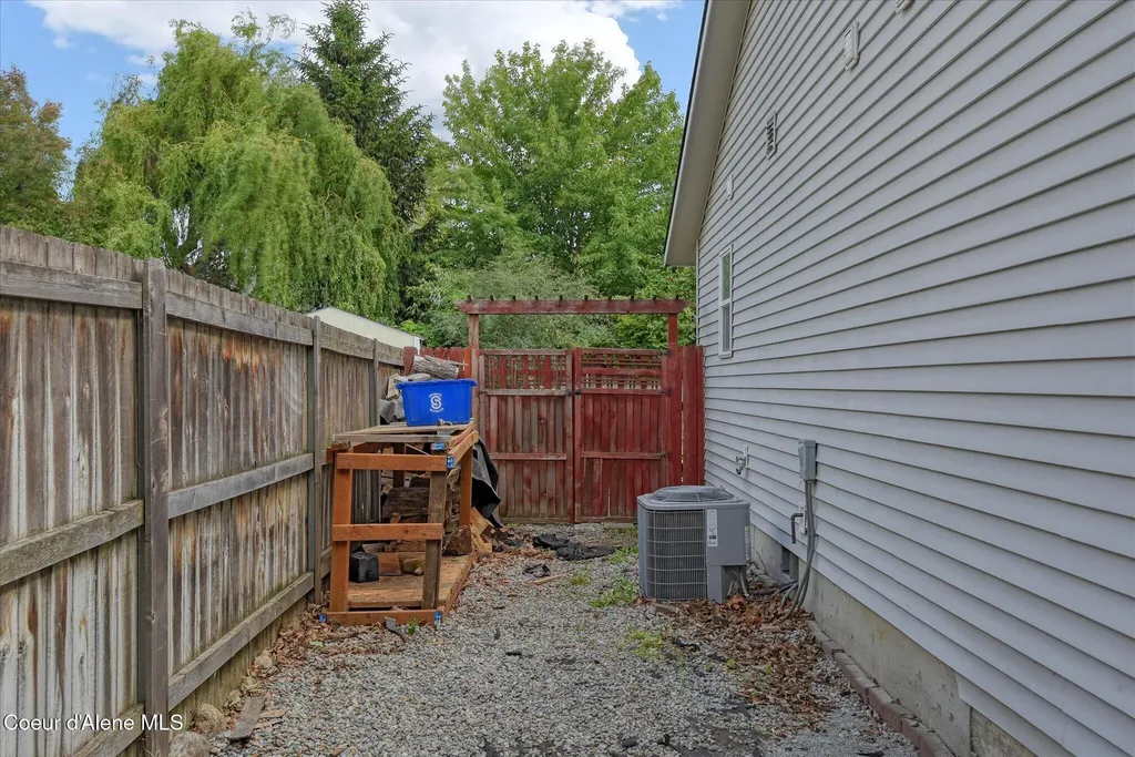 5372 W Hedgewood Avenue Post Falls ID 83854