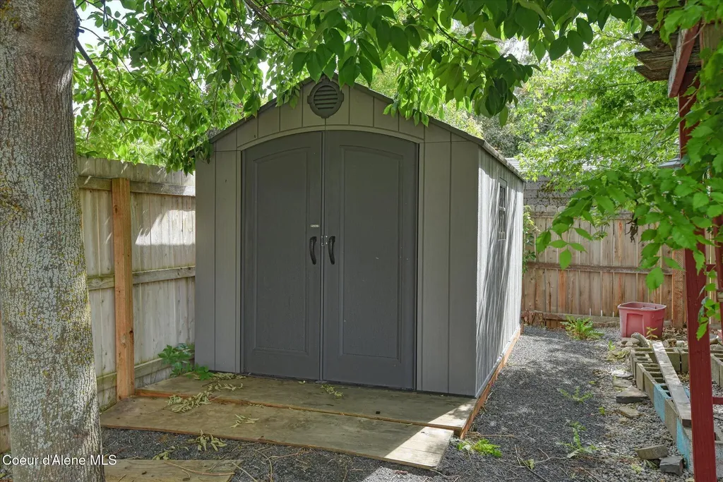 5372 W Hedgewood Avenue Post Falls ID 83854