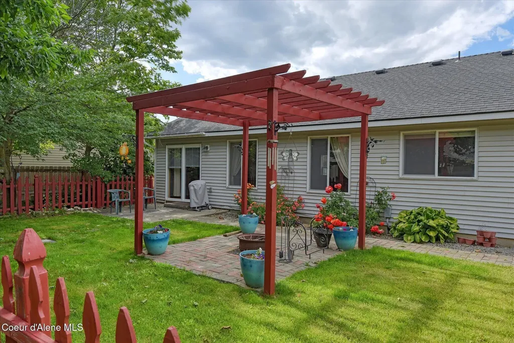 5372 W Hedgewood Avenue Post Falls ID 83854