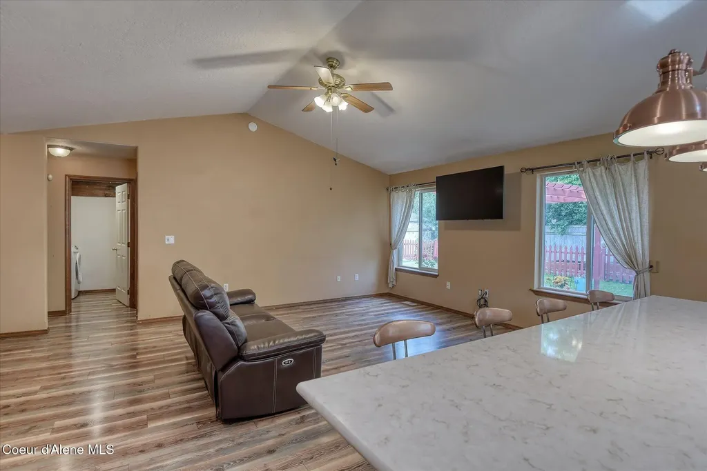 5372 W Hedgewood Avenue Post Falls ID 83854